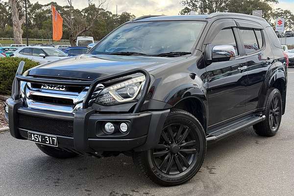 2017 Isuzu MU-X LS-T