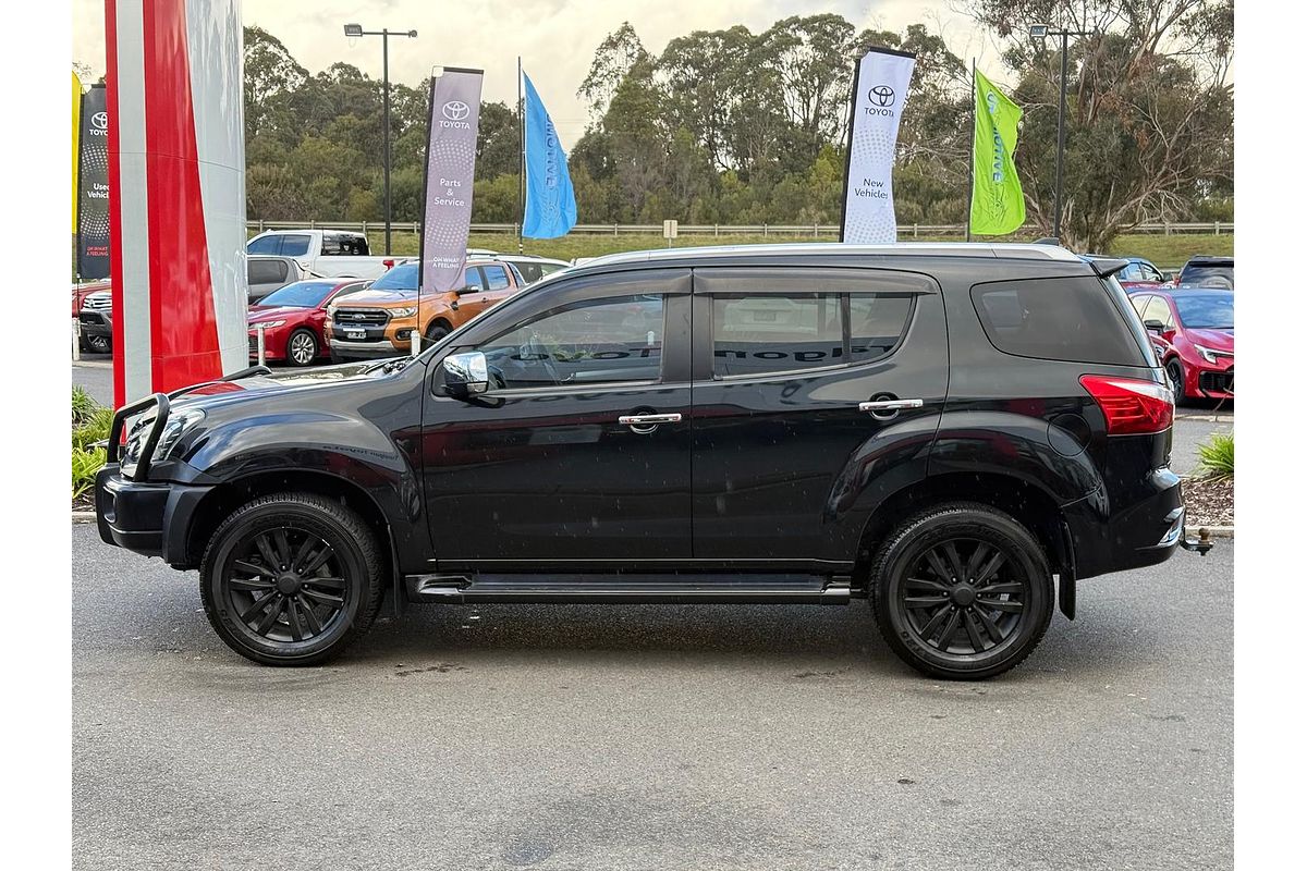 2017 Isuzu MU-X LS-T