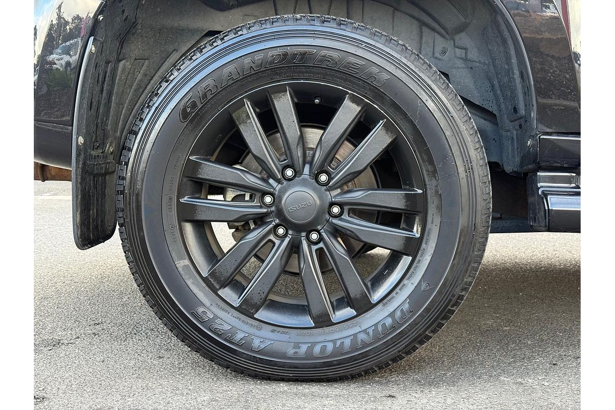 2017 Isuzu MU-X LS-T