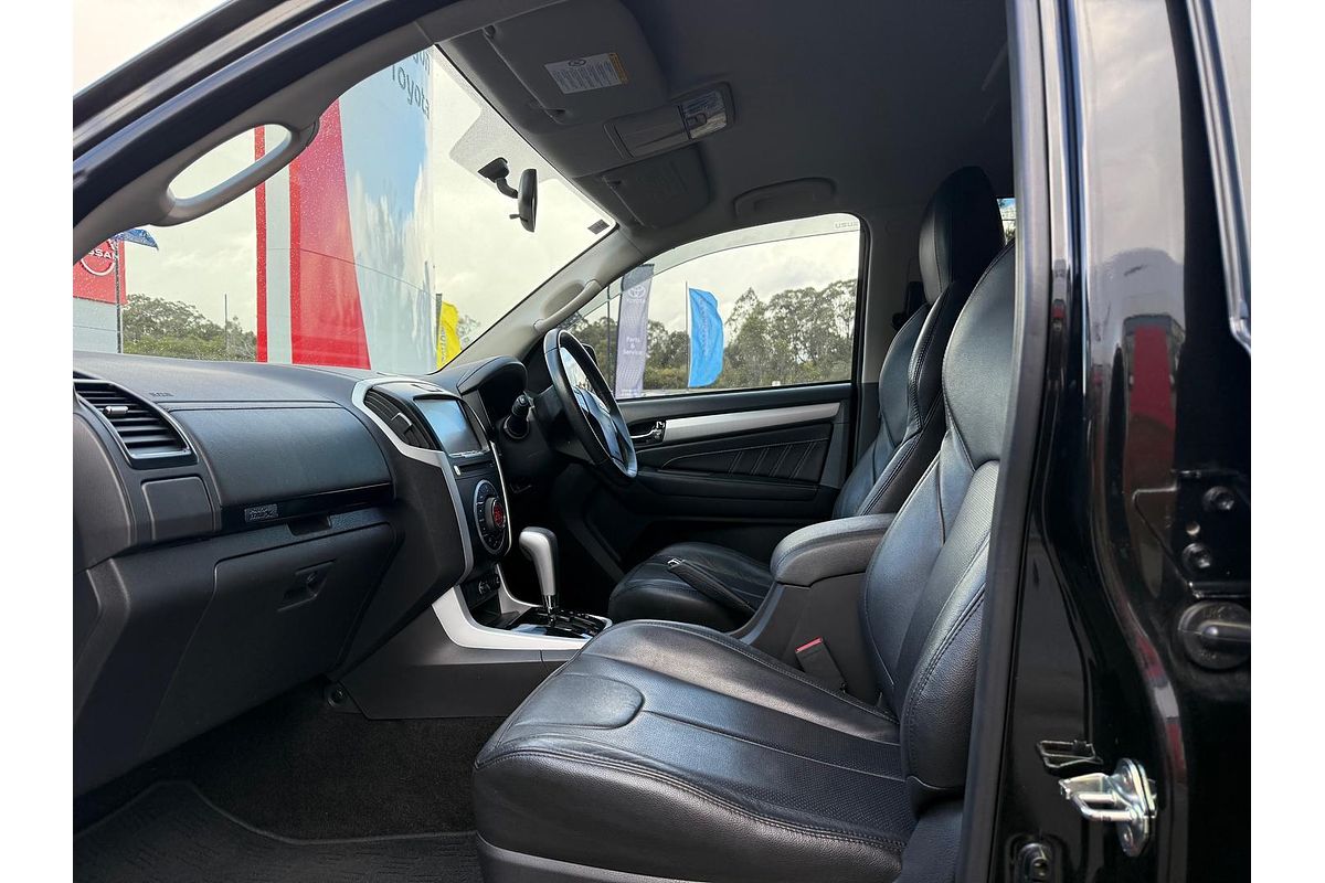 2017 Isuzu MU-X LS-T