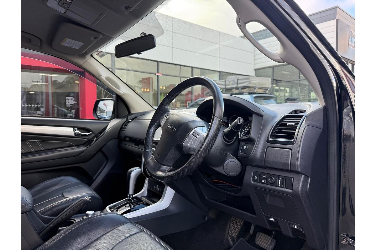 2017 Isuzu MU-X LS-T