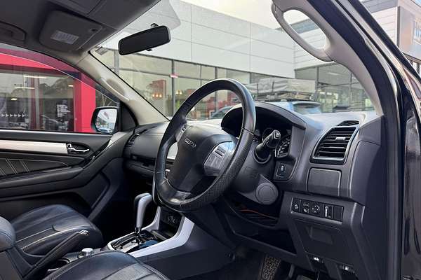 2017 Isuzu MU-X LS-T