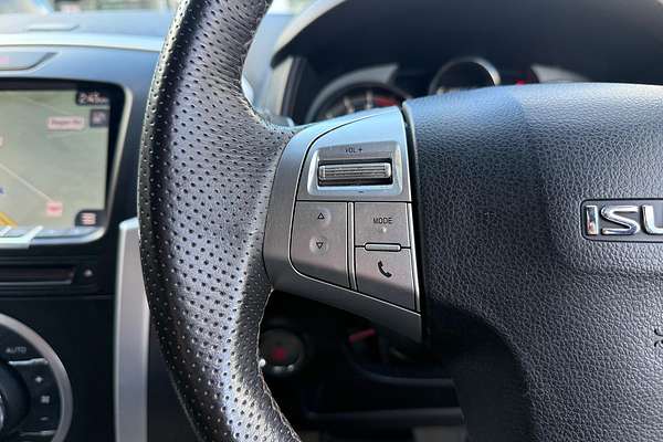 2017 Isuzu MU-X LS-T