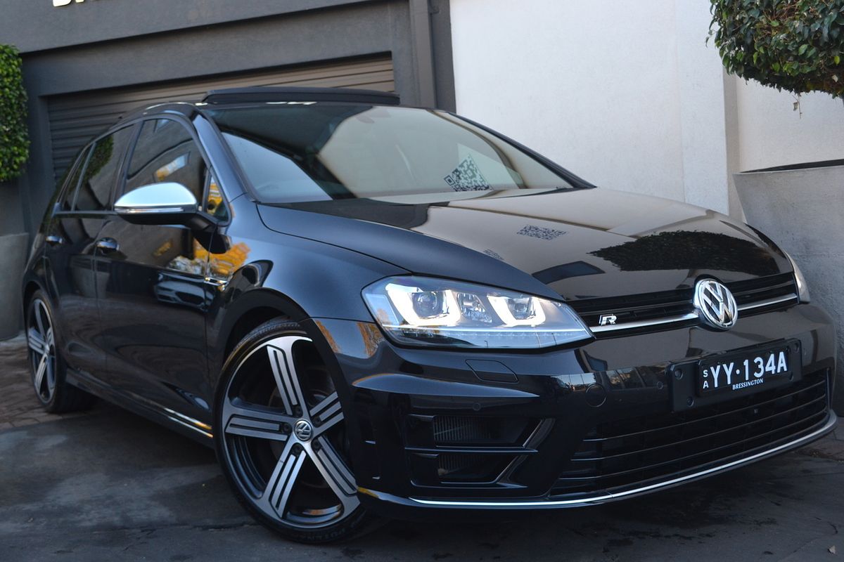 2015 Volkswagen Golf R 7