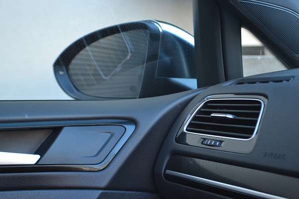 2015 Volkswagen Golf R 7