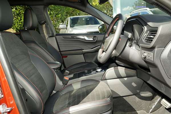 2023 Ford Escape ST-Line ZH
