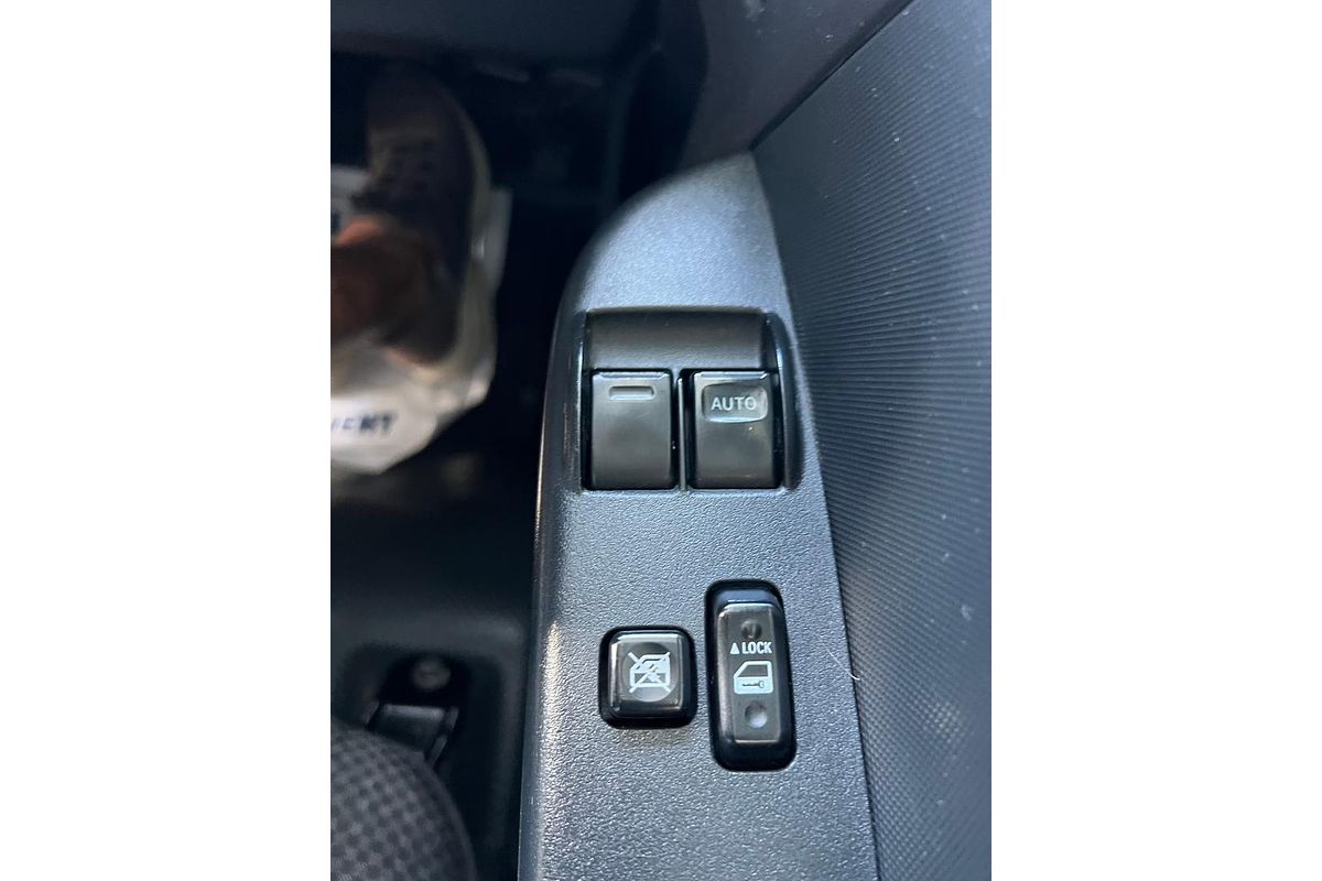 2014 Toyota Hiace KDH221R