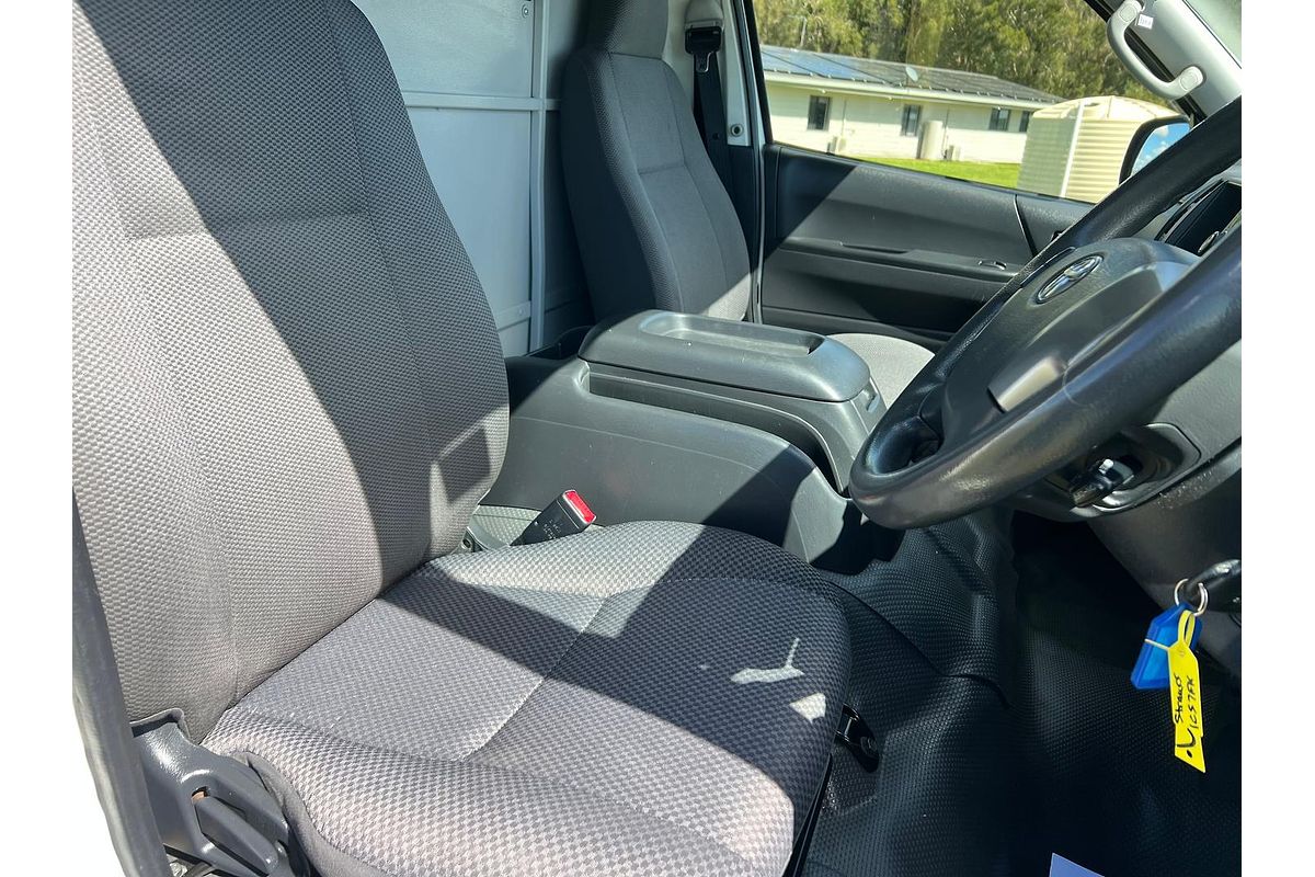 2014 Toyota Hiace KDH221R