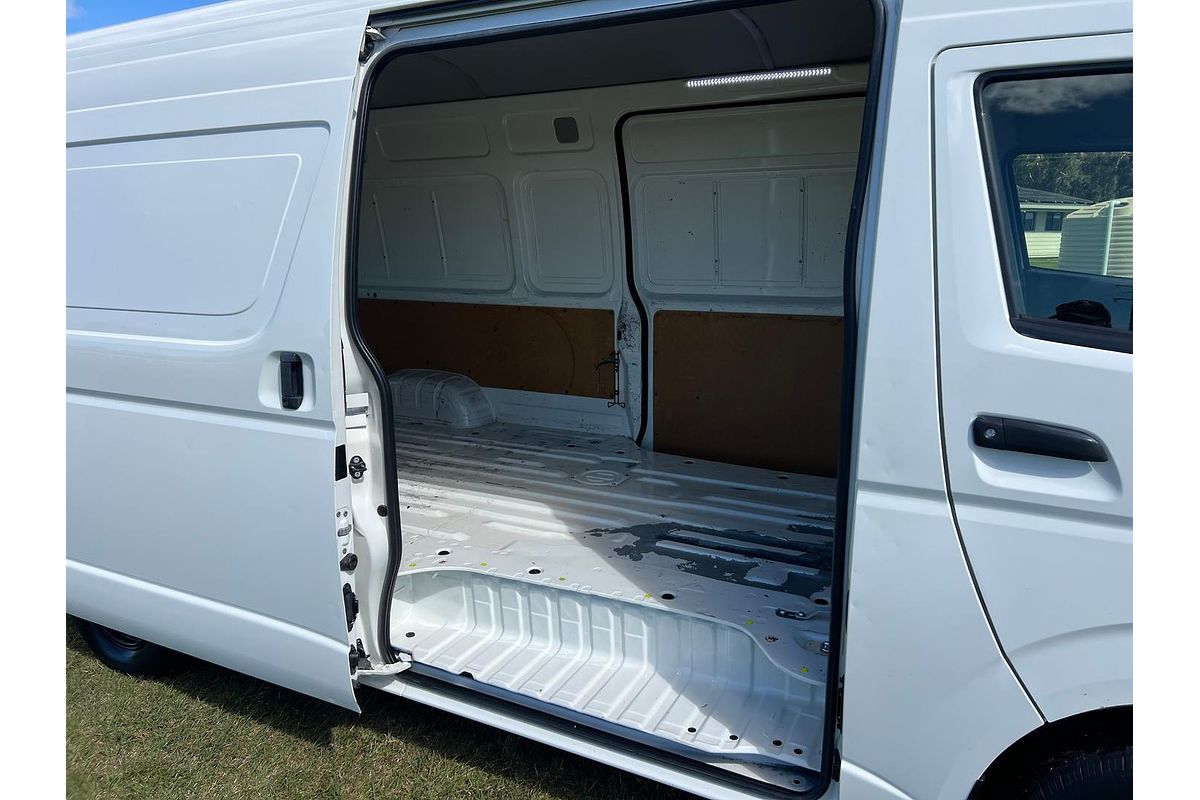 2014 Toyota Hiace KDH221R