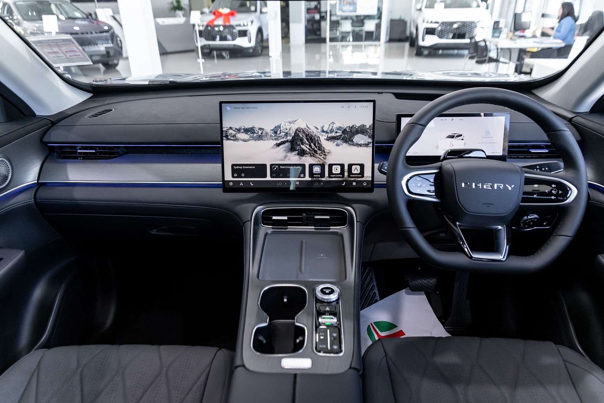 2025 Chery Tiggo 8 Super Hybrid Ultimate T31