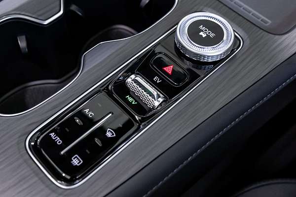 2025 Chery Tiggo 8 Super Hybrid Ultimate T31