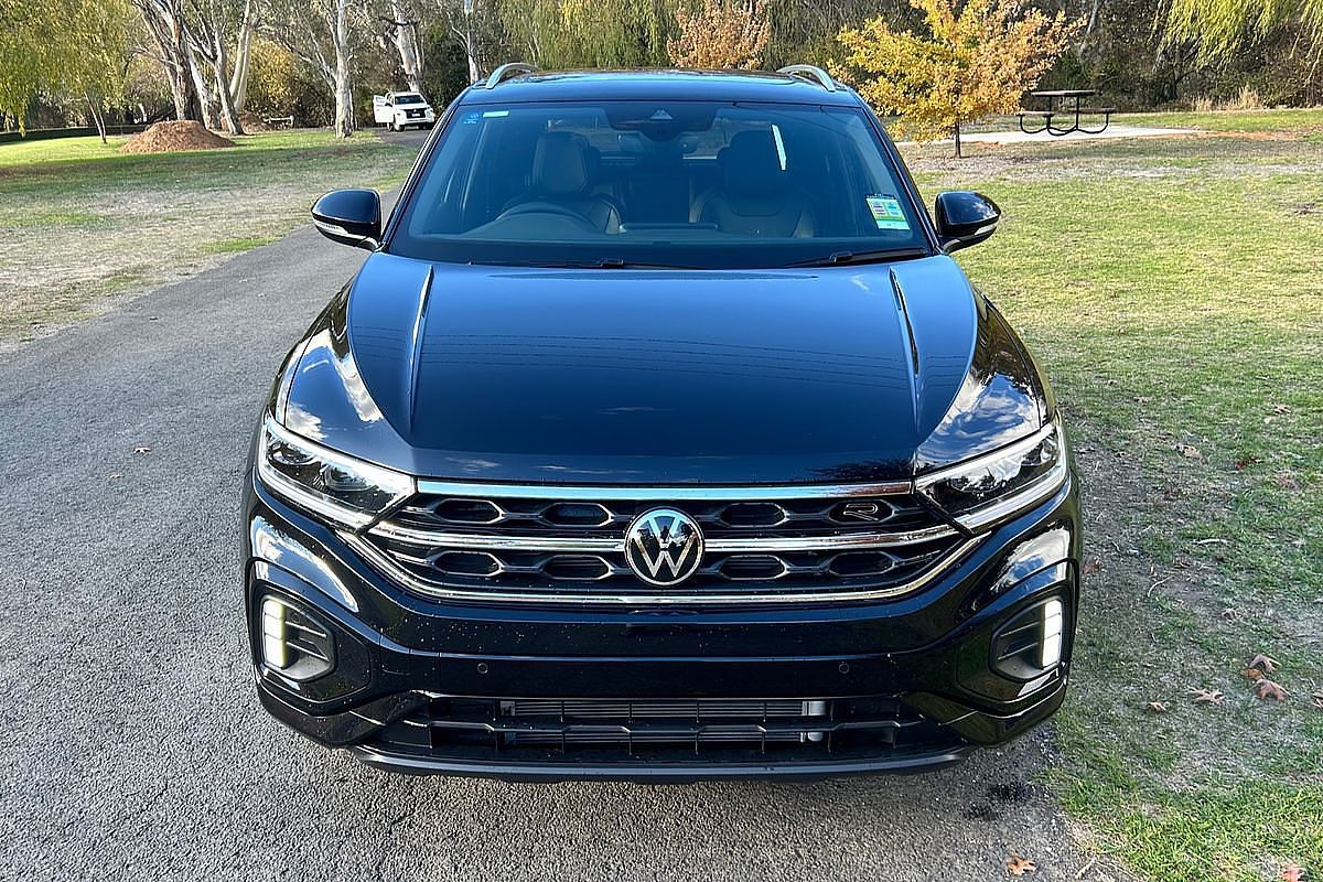 2025 Volkswagen T-Roc 140TSI R-Line D11