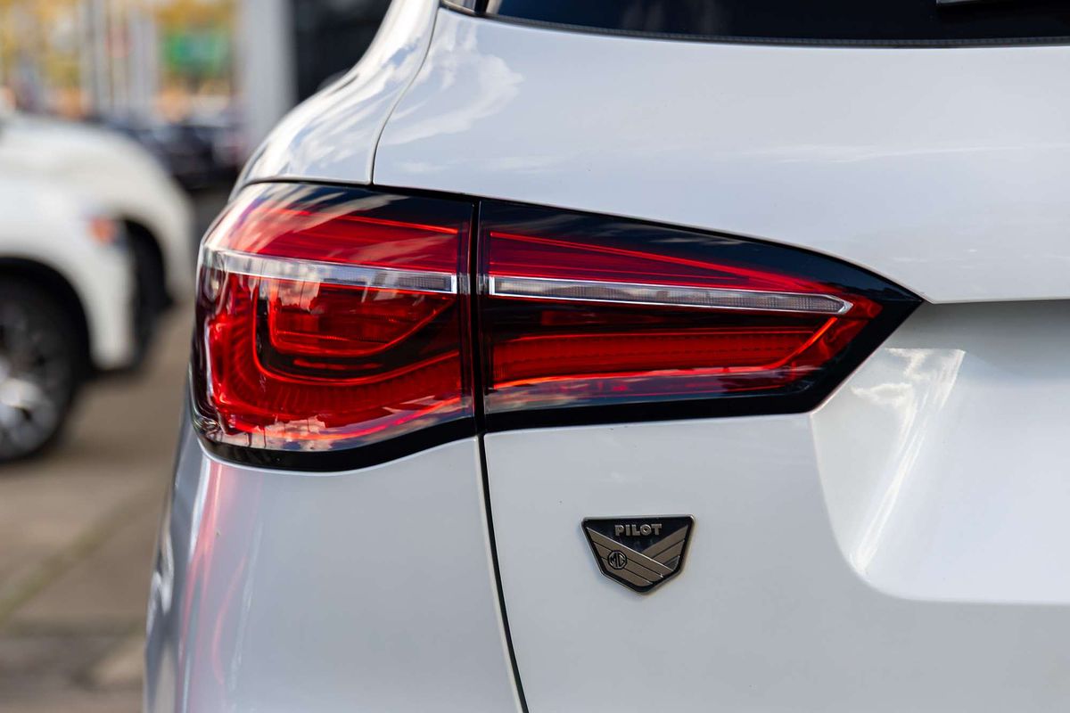 2021 MG HS PHEV Essence SAS23
