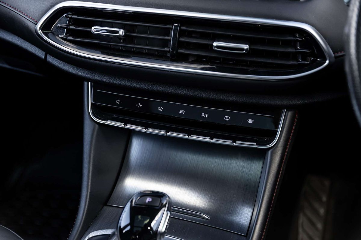 2021 MG HS PHEV Essence SAS23