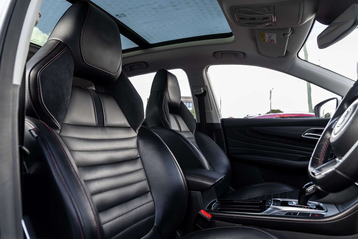 2021 MG HS PHEV Essence SAS23