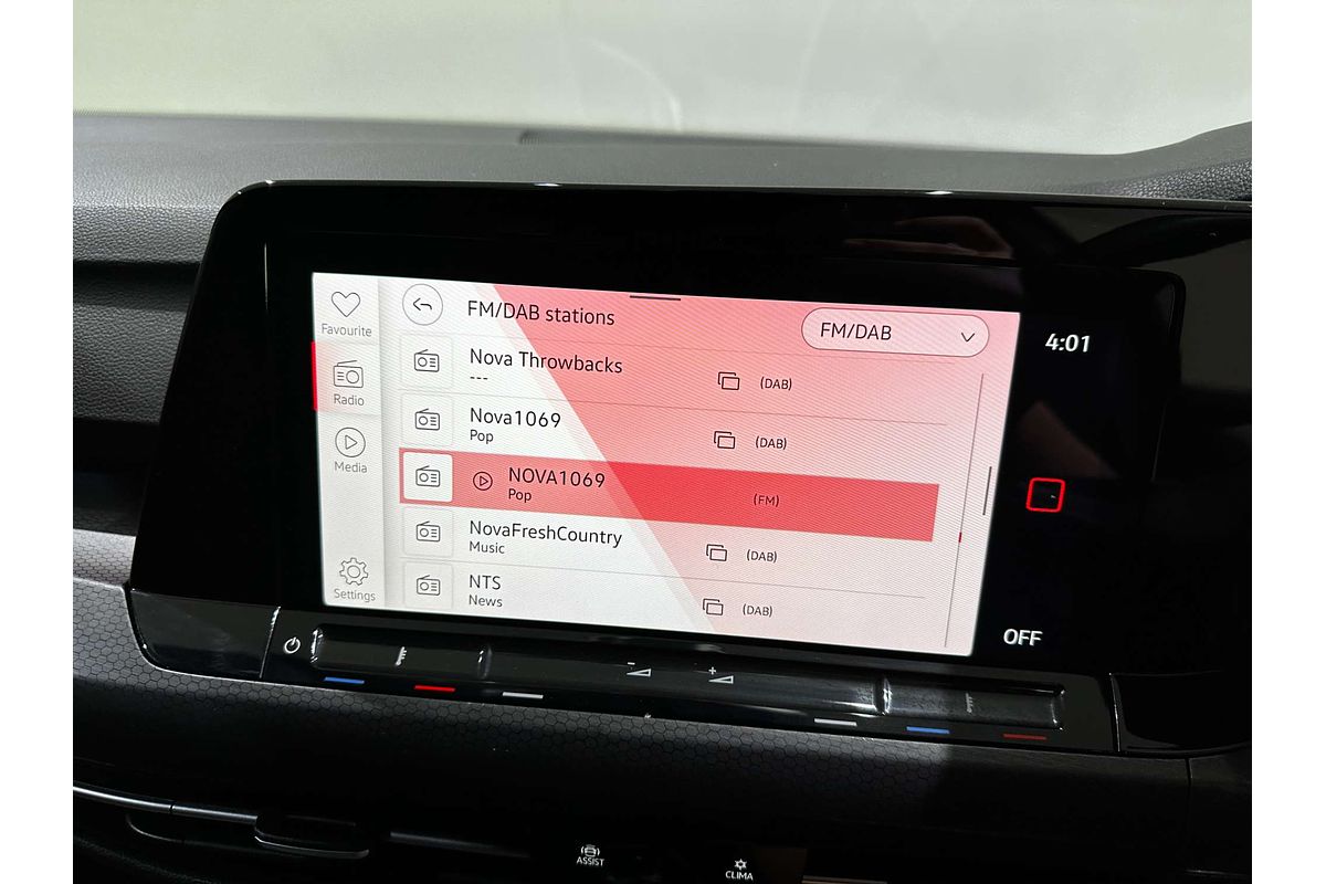 2022 Volkswagen Golf GTI 8