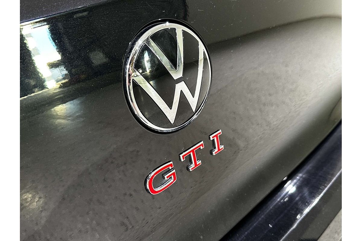 2022 Volkswagen Golf GTI 8
