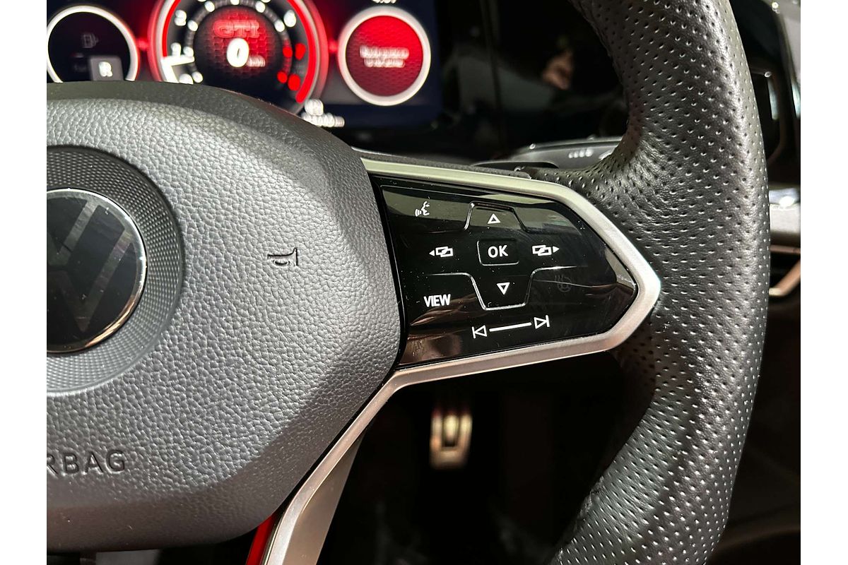 2022 Volkswagen Golf GTI 8