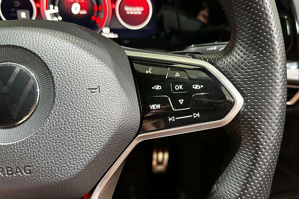2022 Volkswagen Golf GTI 8
