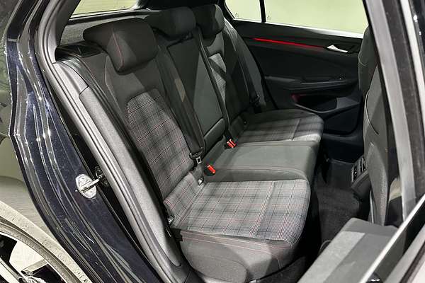 2022 Volkswagen Golf GTI 8
