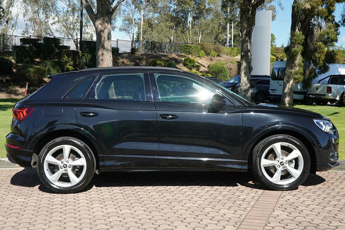 2022 Audi Q3 35 TFSI F3