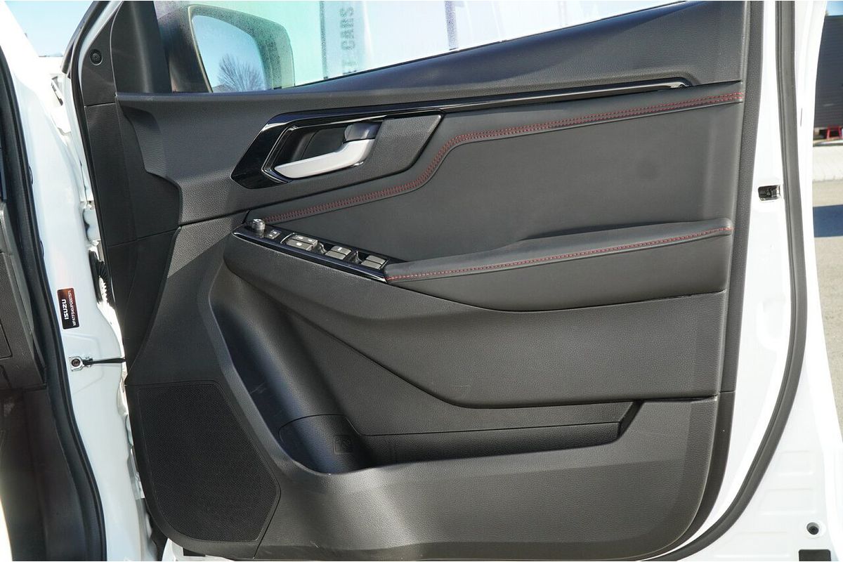 2023 Isuzu D-MAX X-TERRAIN 4X4