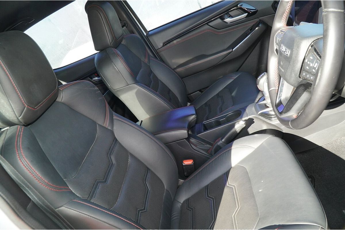 2023 Isuzu D-MAX X-TERRAIN 4X4