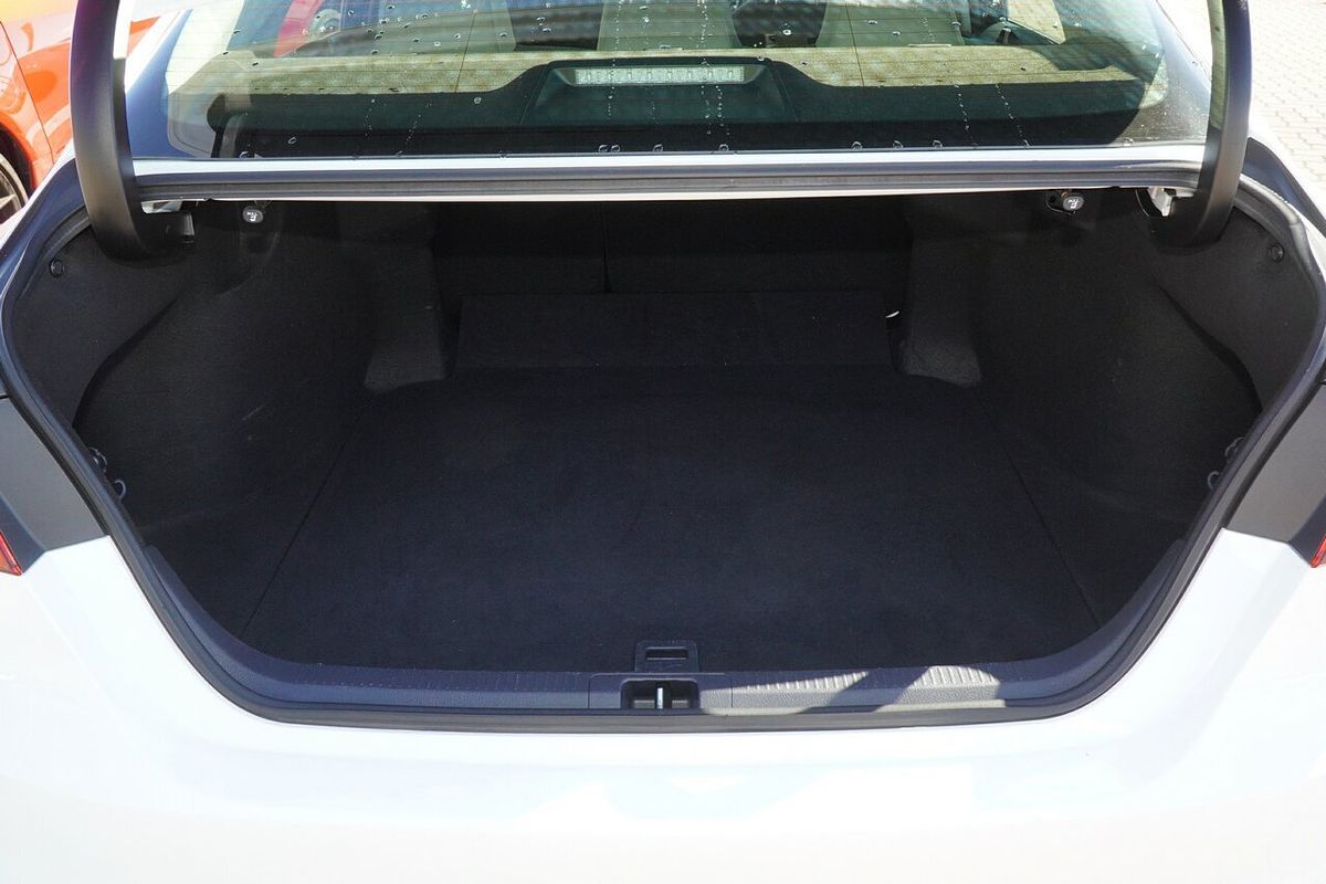 2019 Toyota Camry Ascent ASV70R