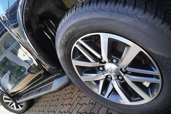 2017 Toyota Hilux SR5 GUN126R 4X4