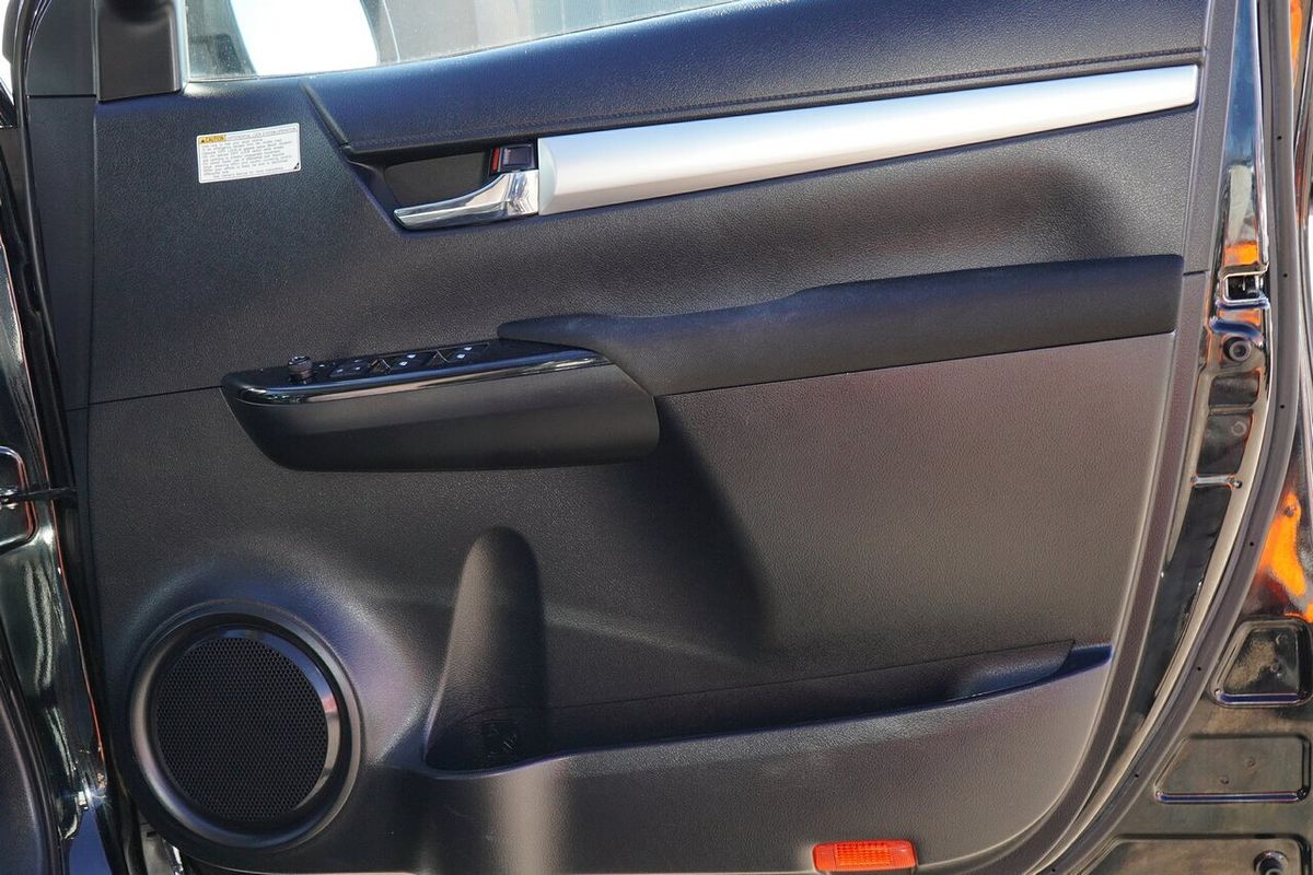 2017 Toyota Hilux SR5 GUN126R 4X4