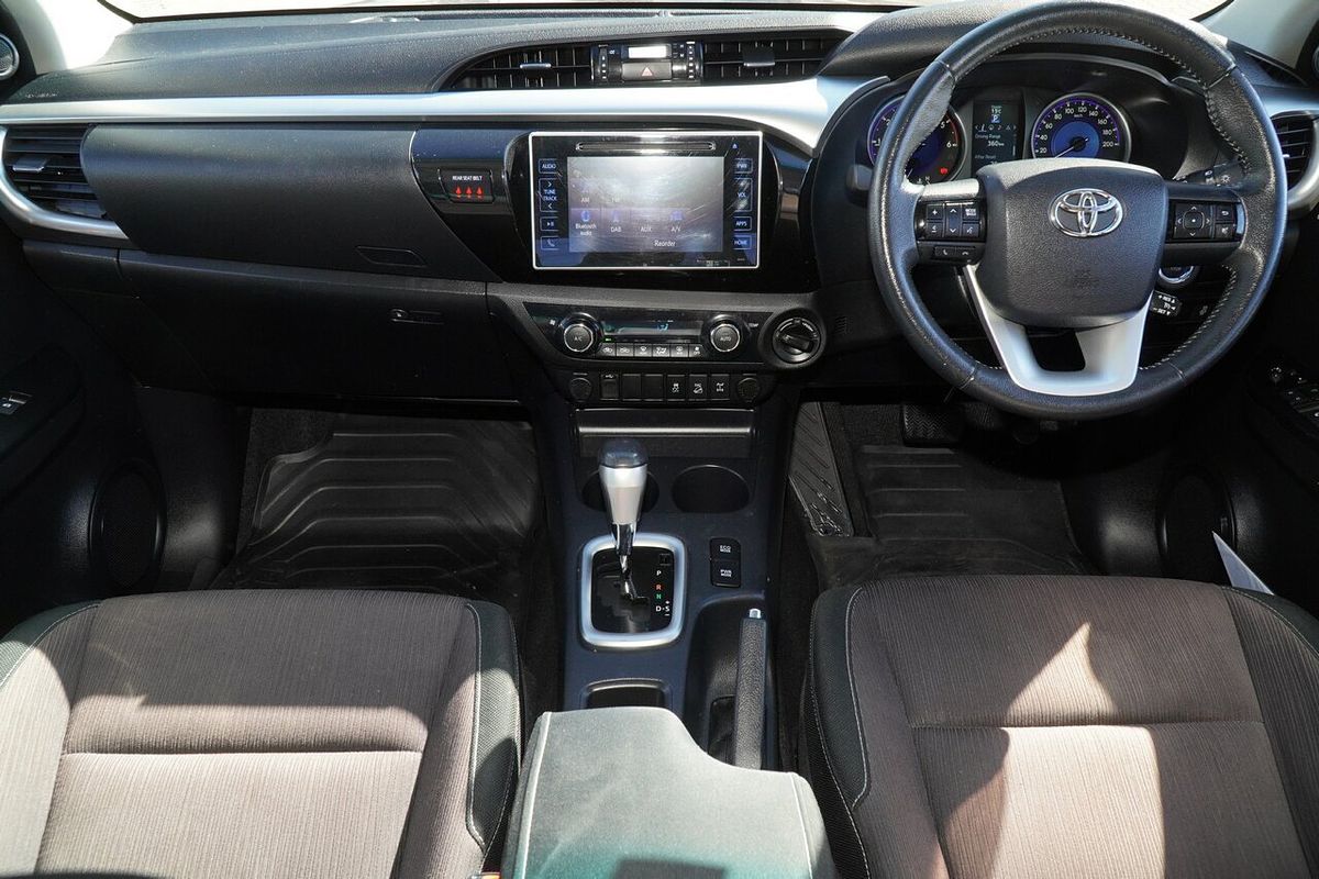 2017 Toyota Hilux SR5 GUN126R 4X4