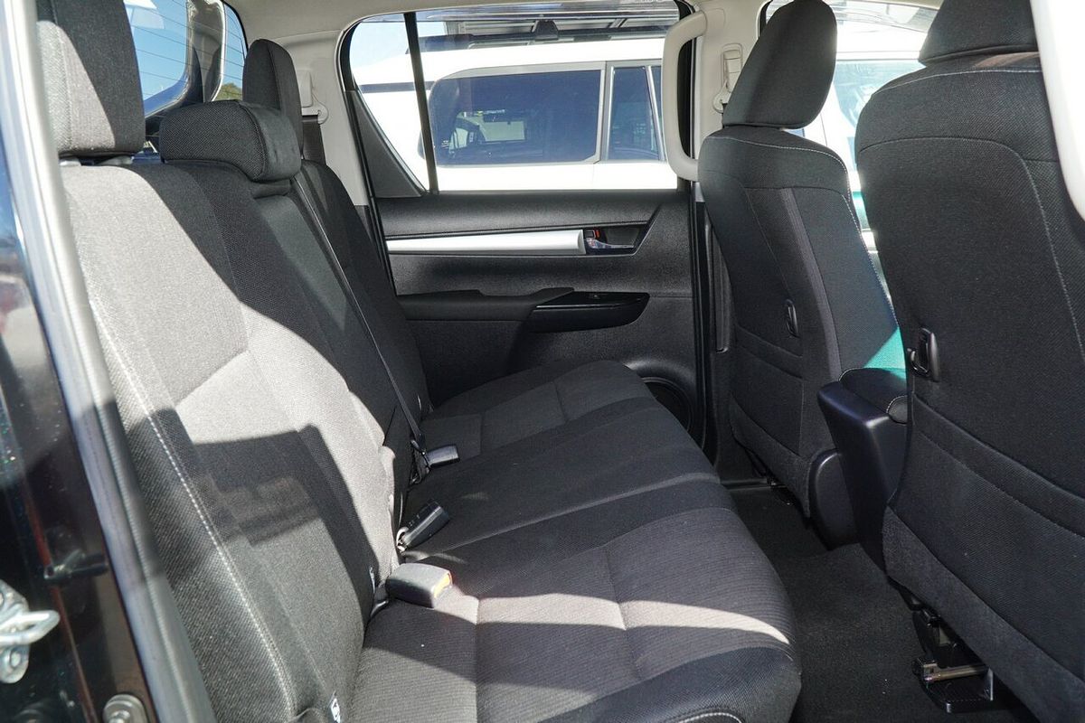 2017 Toyota Hilux SR5 GUN126R 4X4