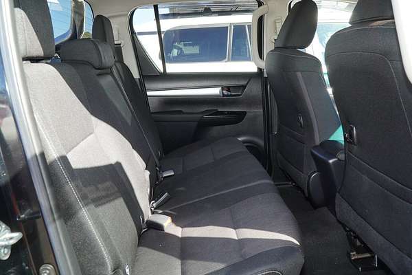 2017 Toyota Hilux SR5 GUN126R 4X4