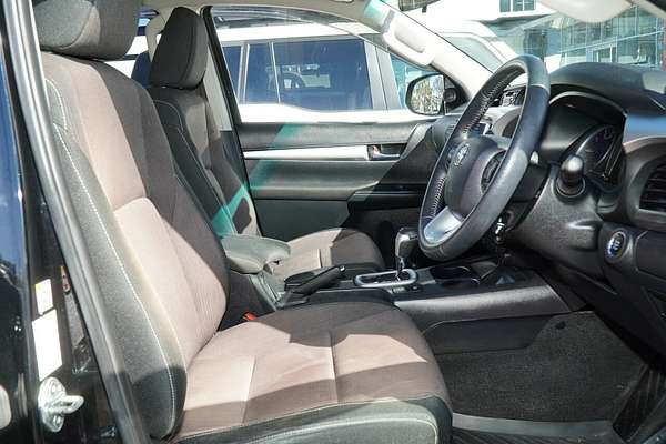 2017 Toyota Hilux SR5 GUN126R 4X4