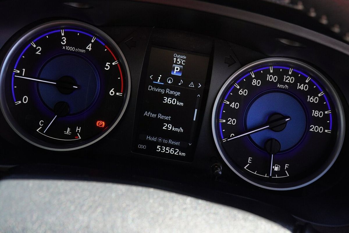 2017 Toyota Hilux SR5 GUN126R 4X4