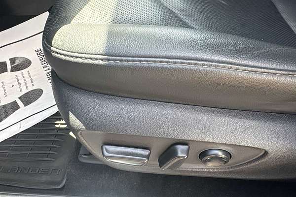 2024 Toyota Highlander Platinum