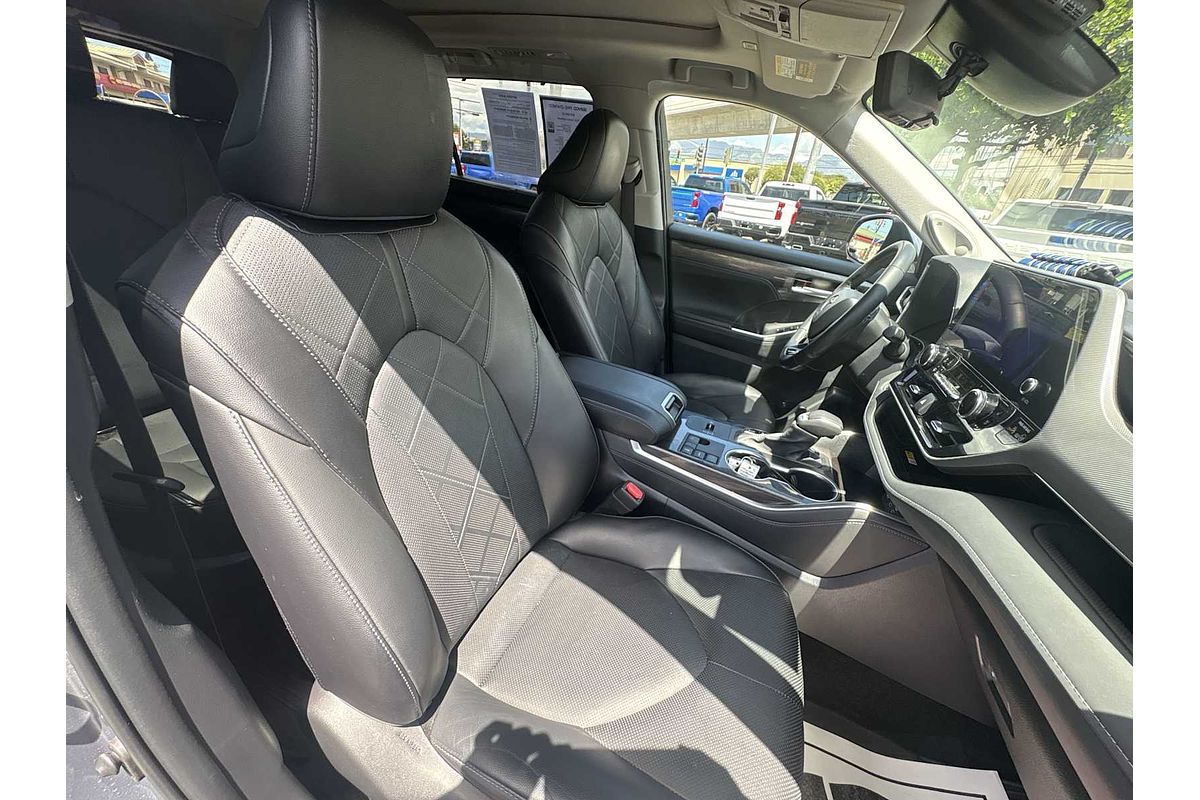 2024 Toyota Highlander Platinum