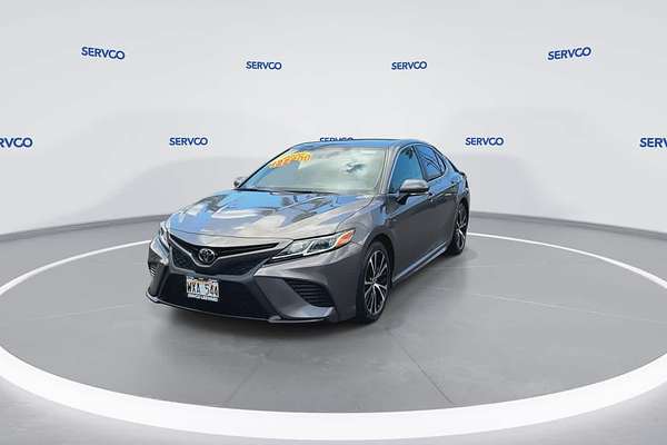 2020 Toyota Camry SE