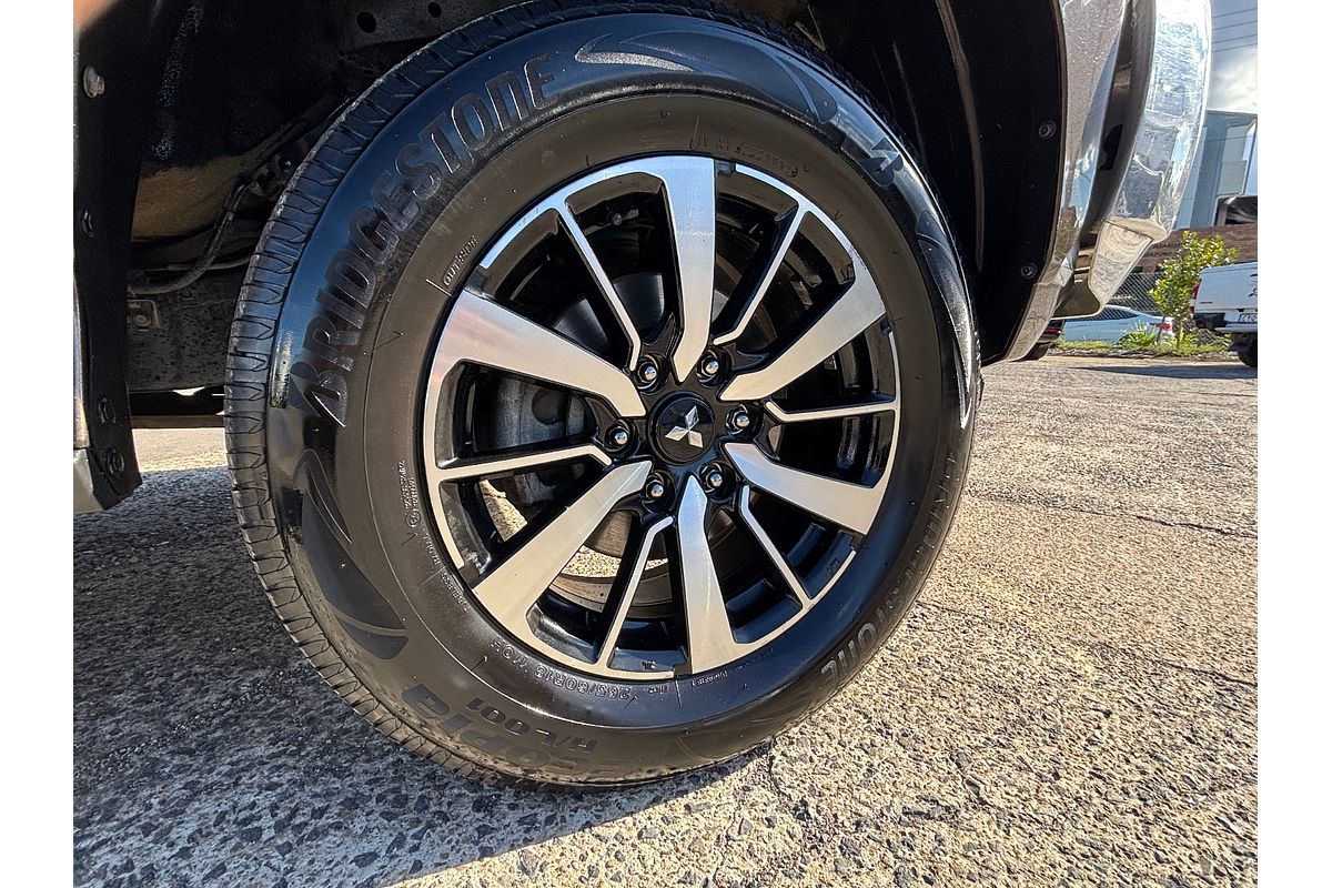 2016 Mitsubishi Pajero Sport GLS QE