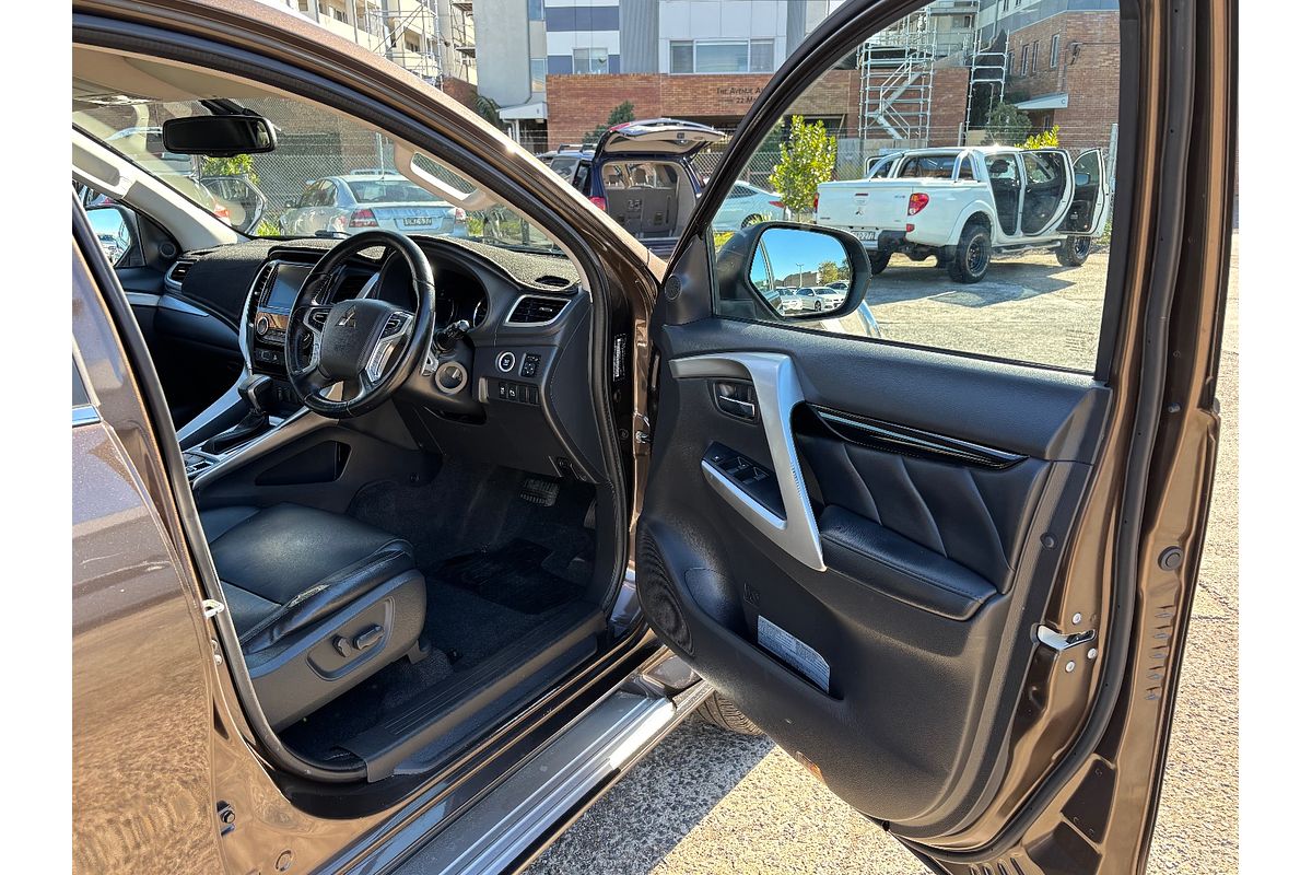 2016 Mitsubishi Pajero Sport GLS QE