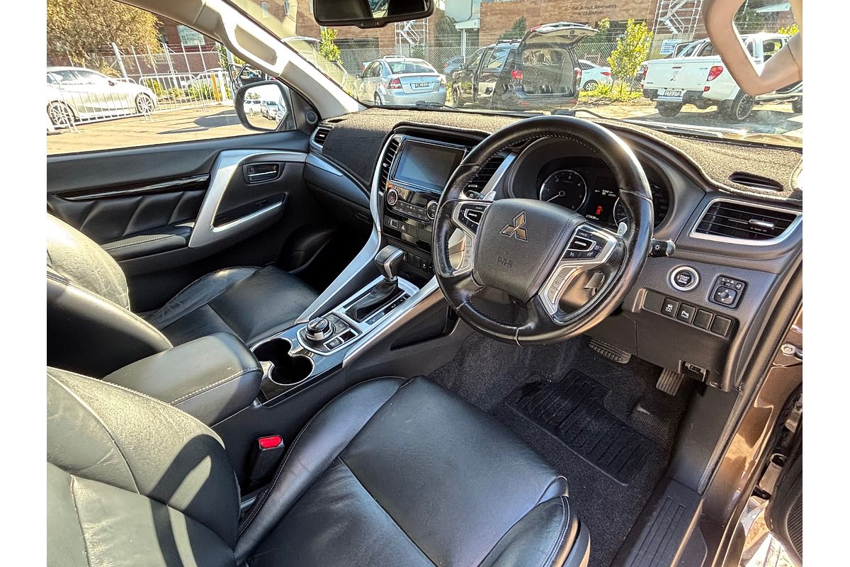 2016 Mitsubishi Pajero Sport GLS QE