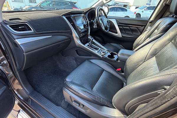 2016 Mitsubishi Pajero Sport GLS QE