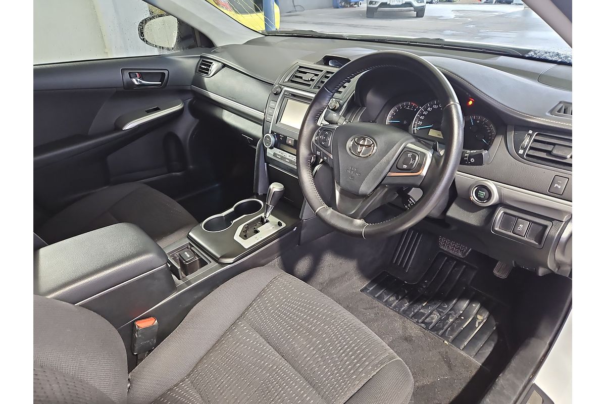 2016 Toyota Camry Atara SL ASV50R