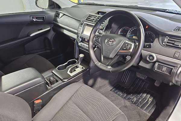 2016 Toyota Camry Atara SL ASV50R