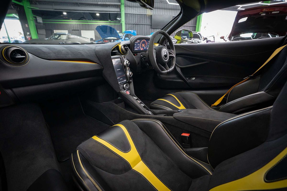 2018 McLaren 720S Performance P14