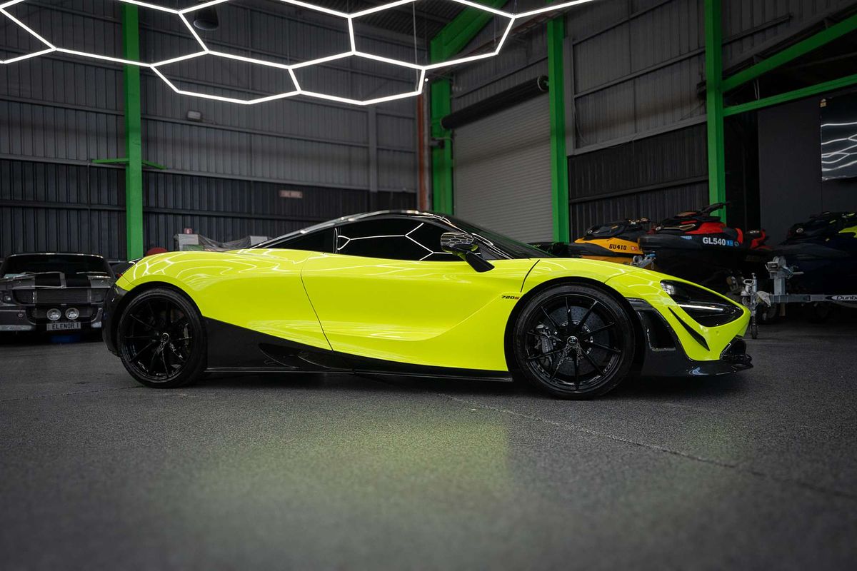 2018 McLaren 720S Performance P14