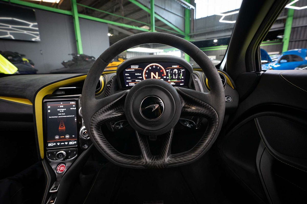 2018 McLaren 720S Performance P14