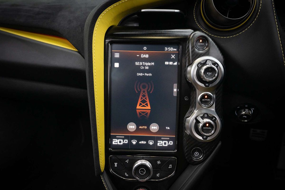 2018 McLaren 720S Performance P14