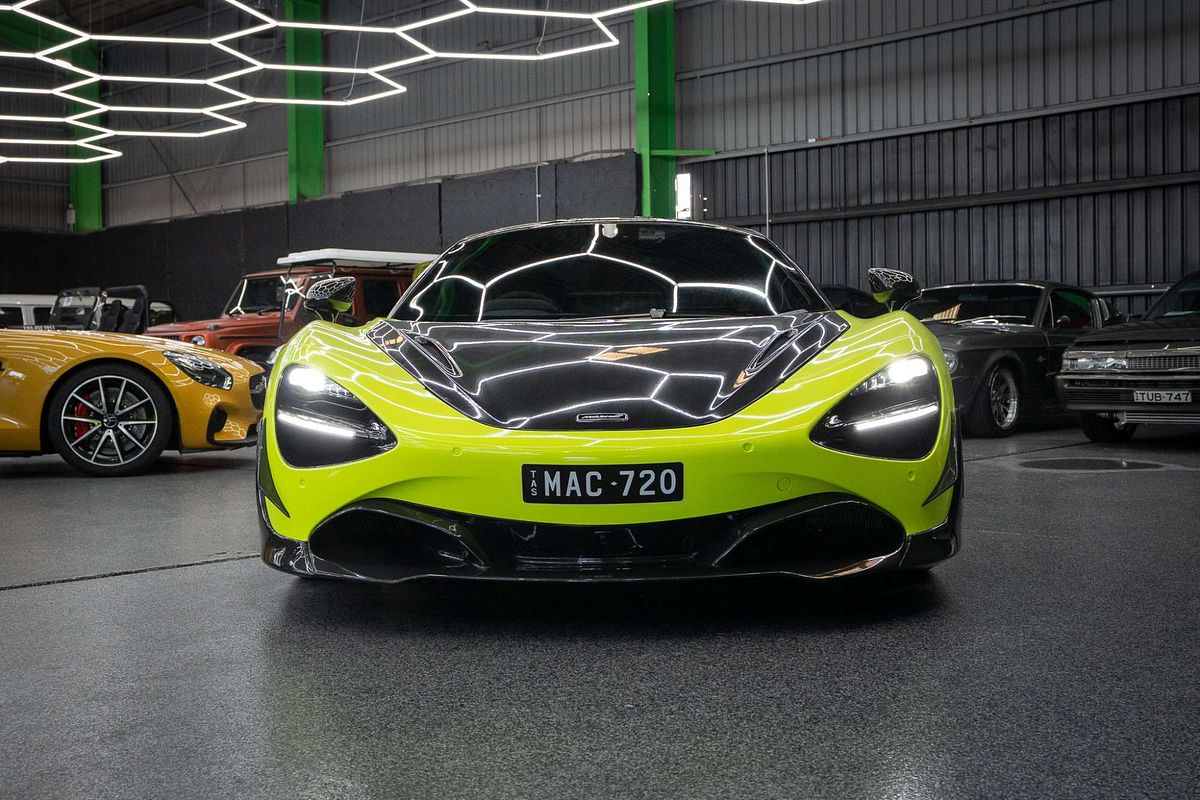2018 McLaren 720S Performance P14