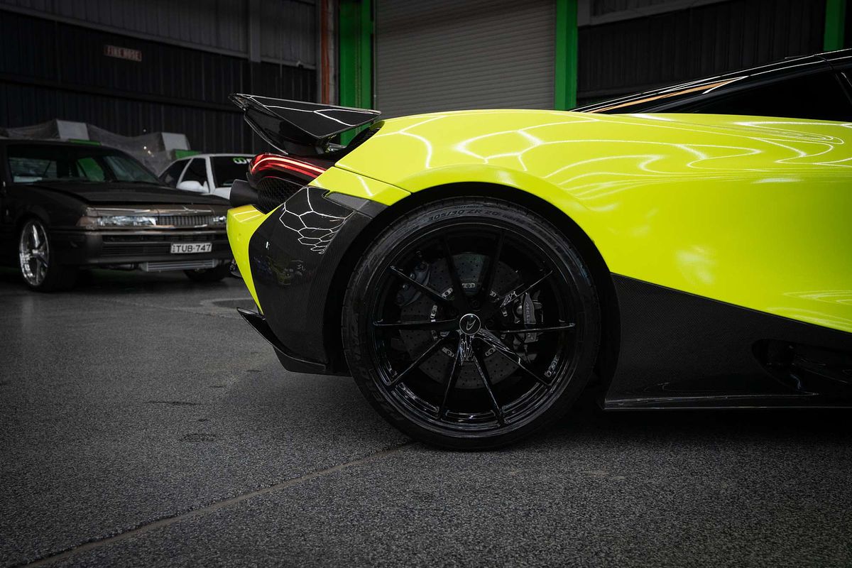 2018 McLaren 720S Performance P14